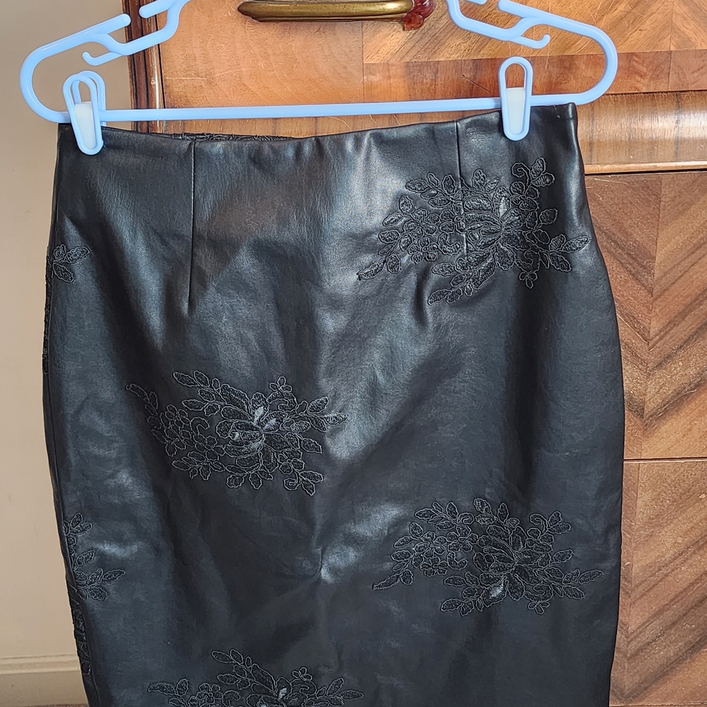 Worthington Black Faux Leather Pencil Skirt with Tonal Floral Embroidery